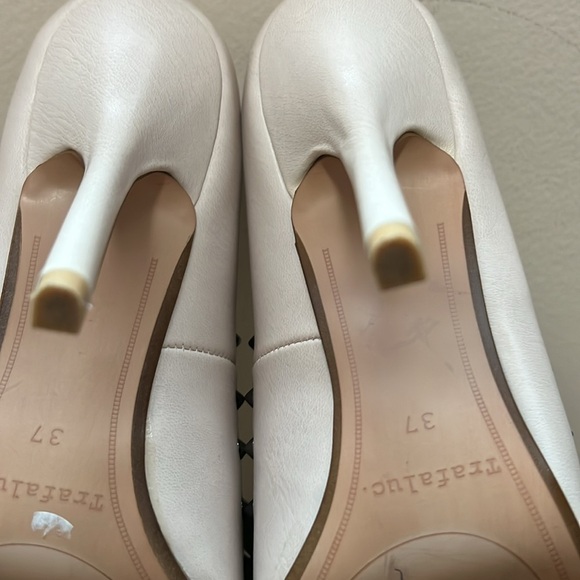 Zara Heels with studs - Picture 5 of 12